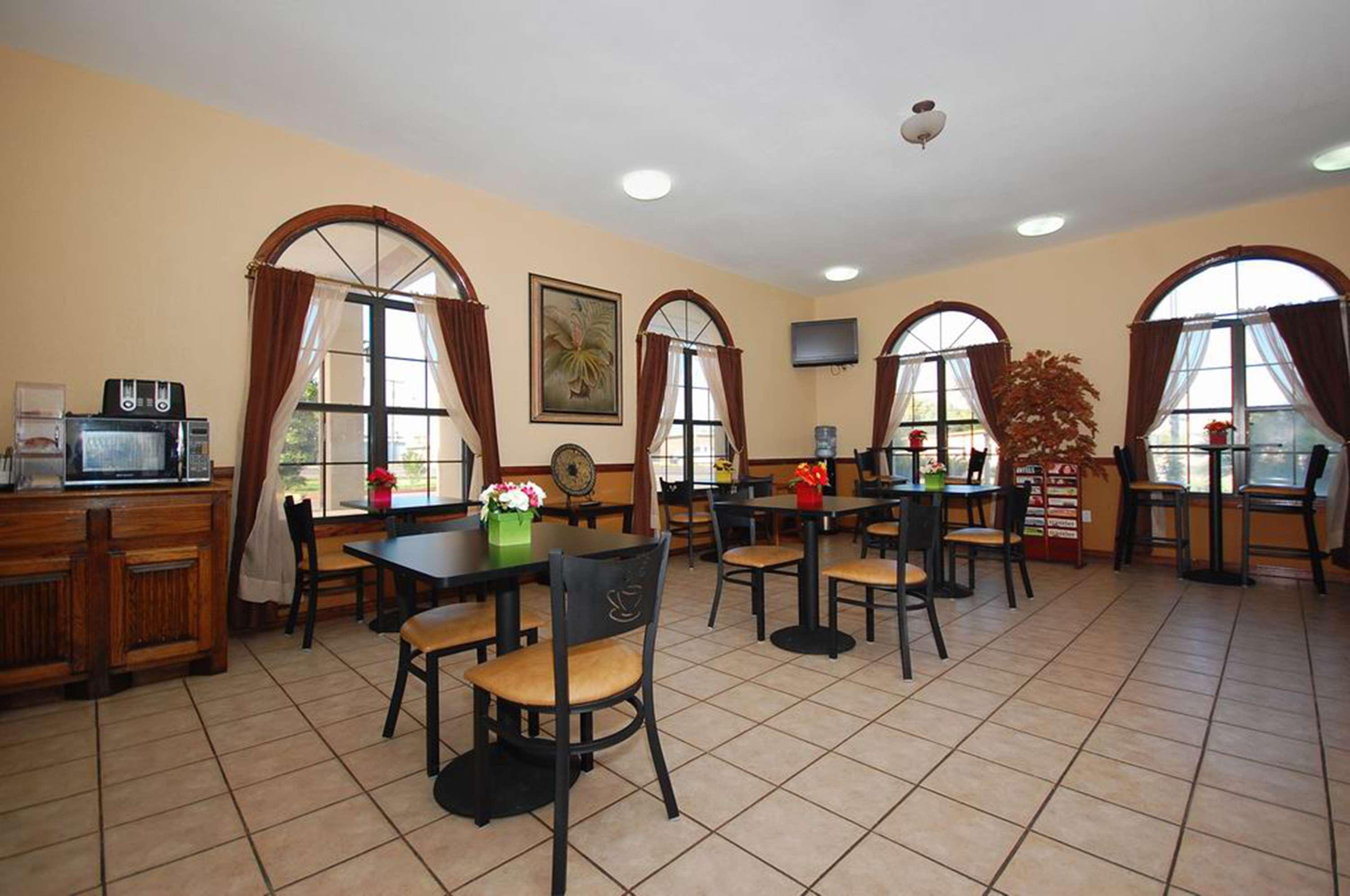Best Western Plus Emerald Inn&Suites Garden City Exterior foto