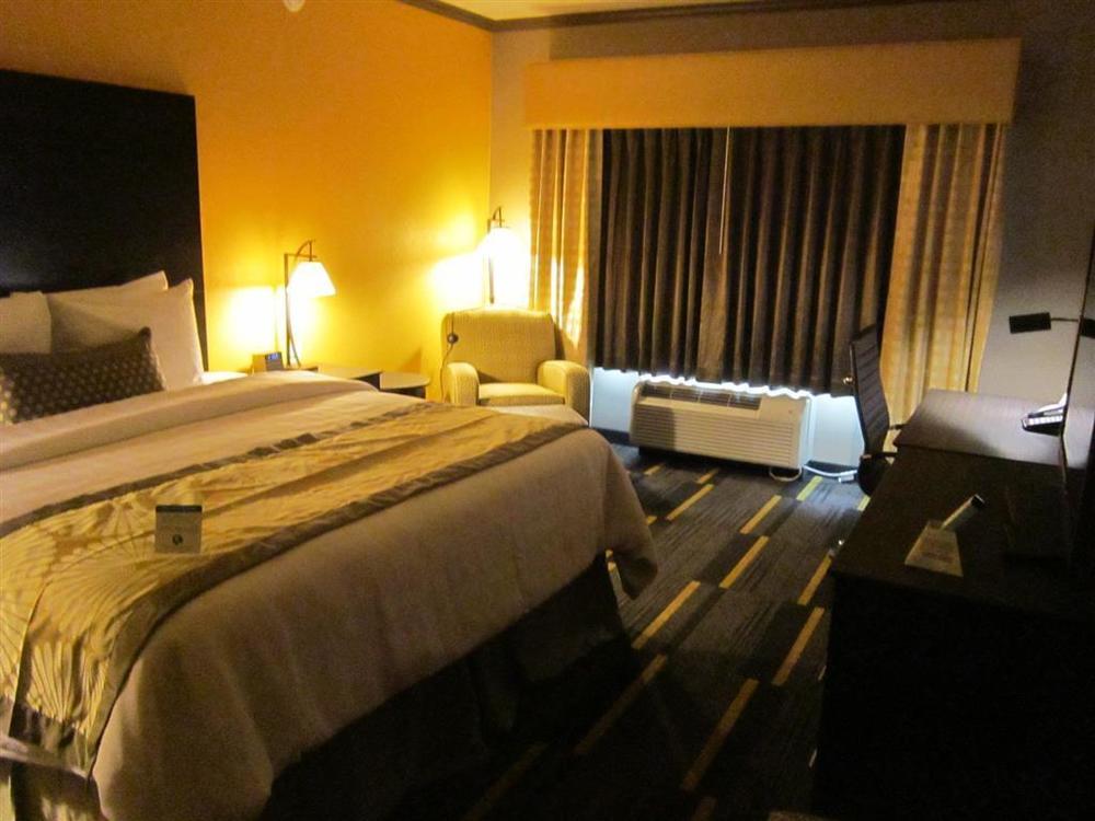 Best Western Plus Emerald Inn&Suites Garden City Zimmer foto